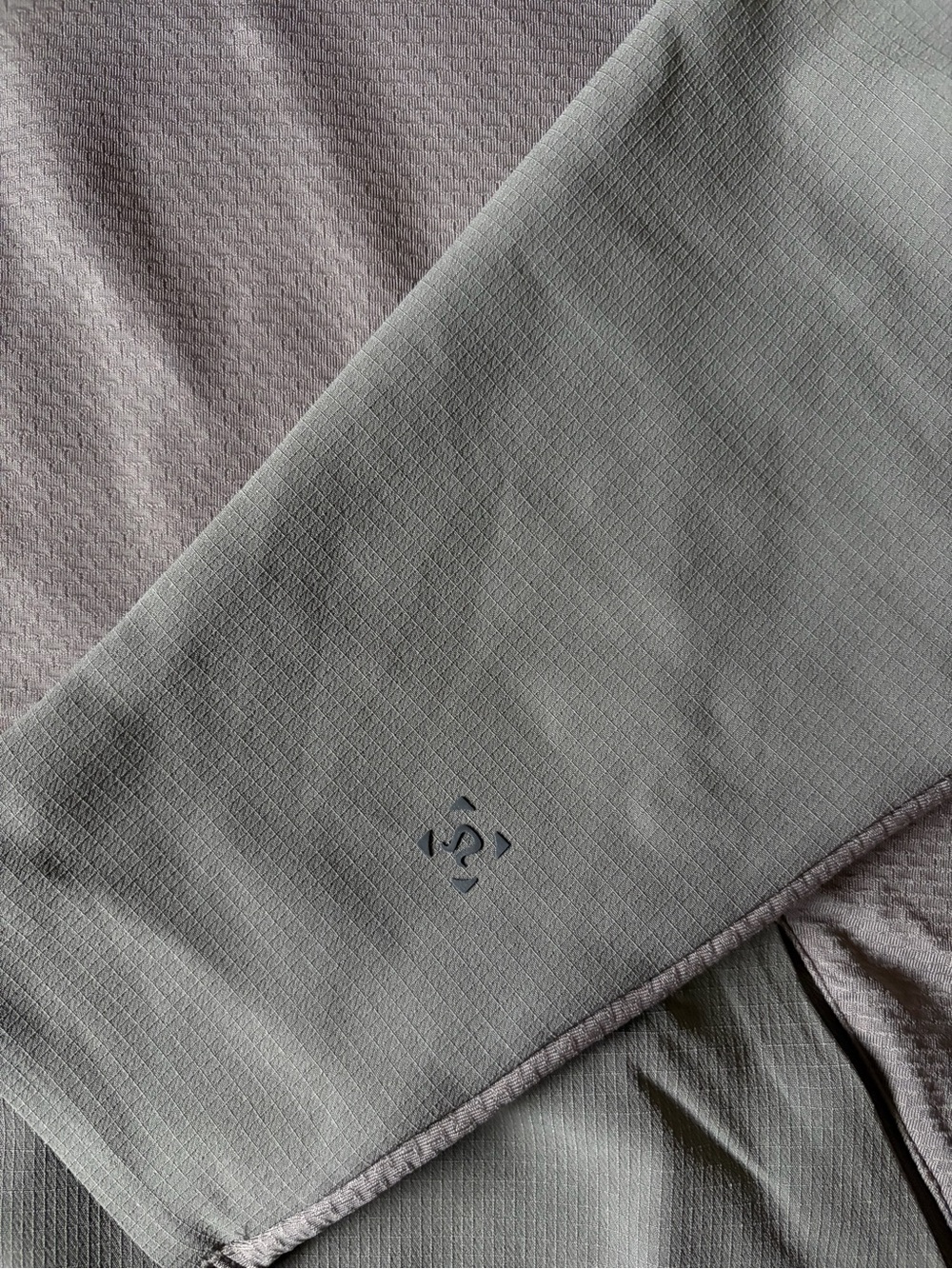 Men's Sweater Subcategory Identification - Picture 2 of 5
